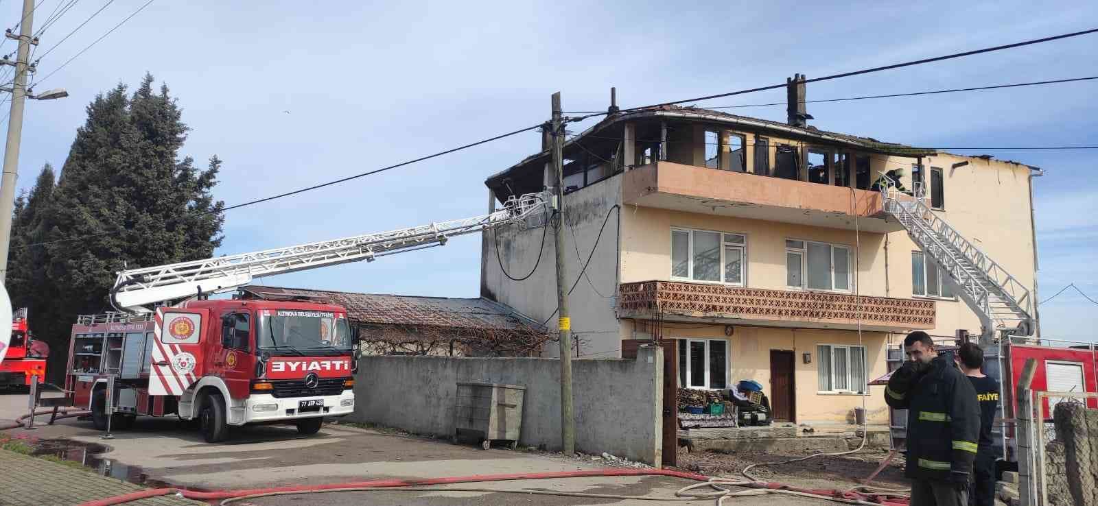 Yalova’da çatı katı yangını