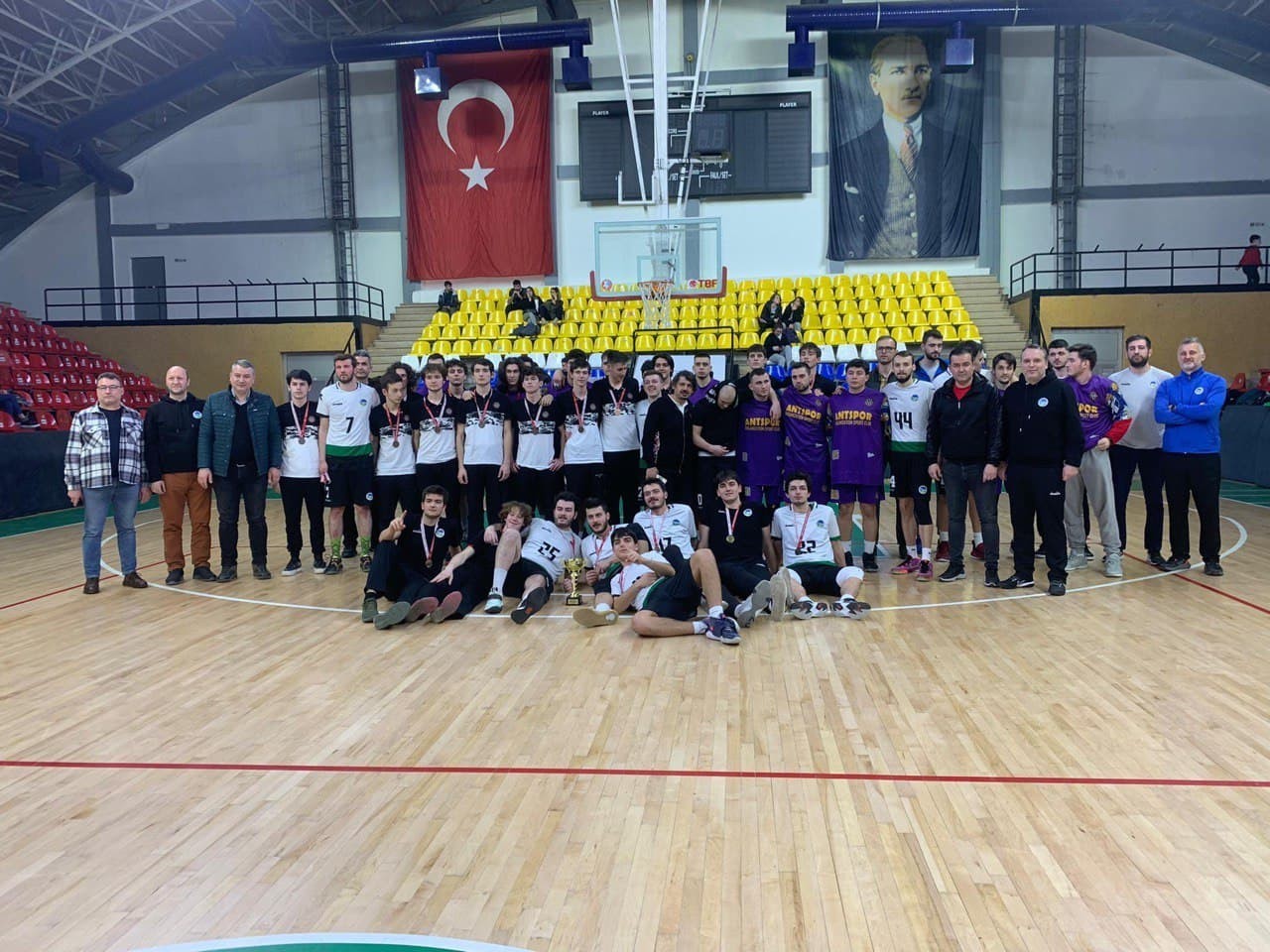 Şampiyon Sakarya Büyükşehir Belediyespor oldu #sakarya