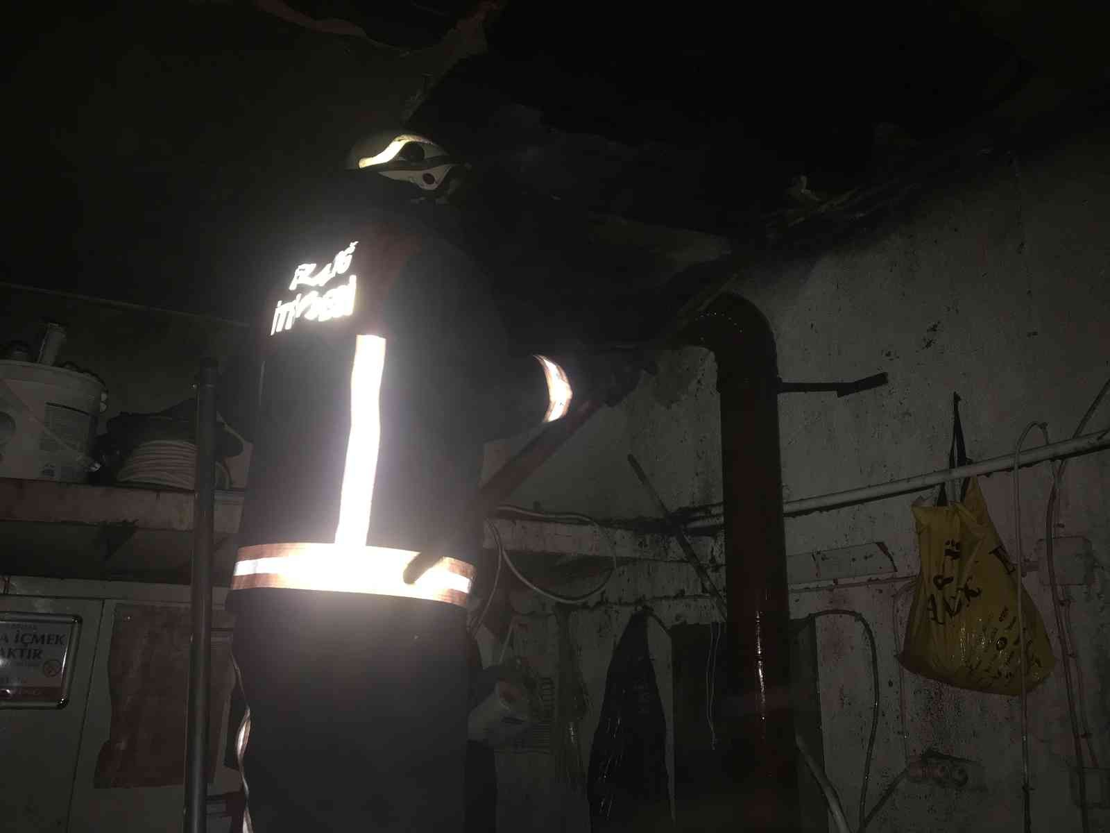 Elazığ’da iş yeri yangını #elazig
