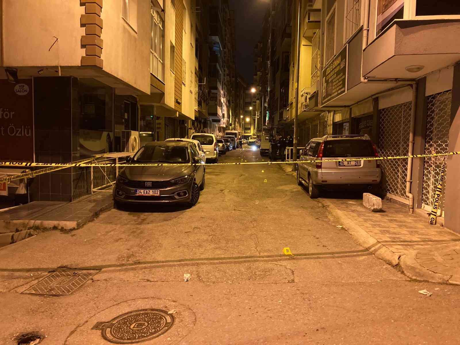 İzmir’de saldırganlar dehşet saçtı: 1 polis ve 7 ESHOT personeli bıçaklandı #izmir