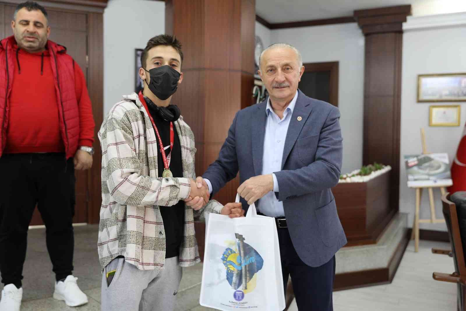 Başkan Atabay, sporcuları misafir etti #aydin