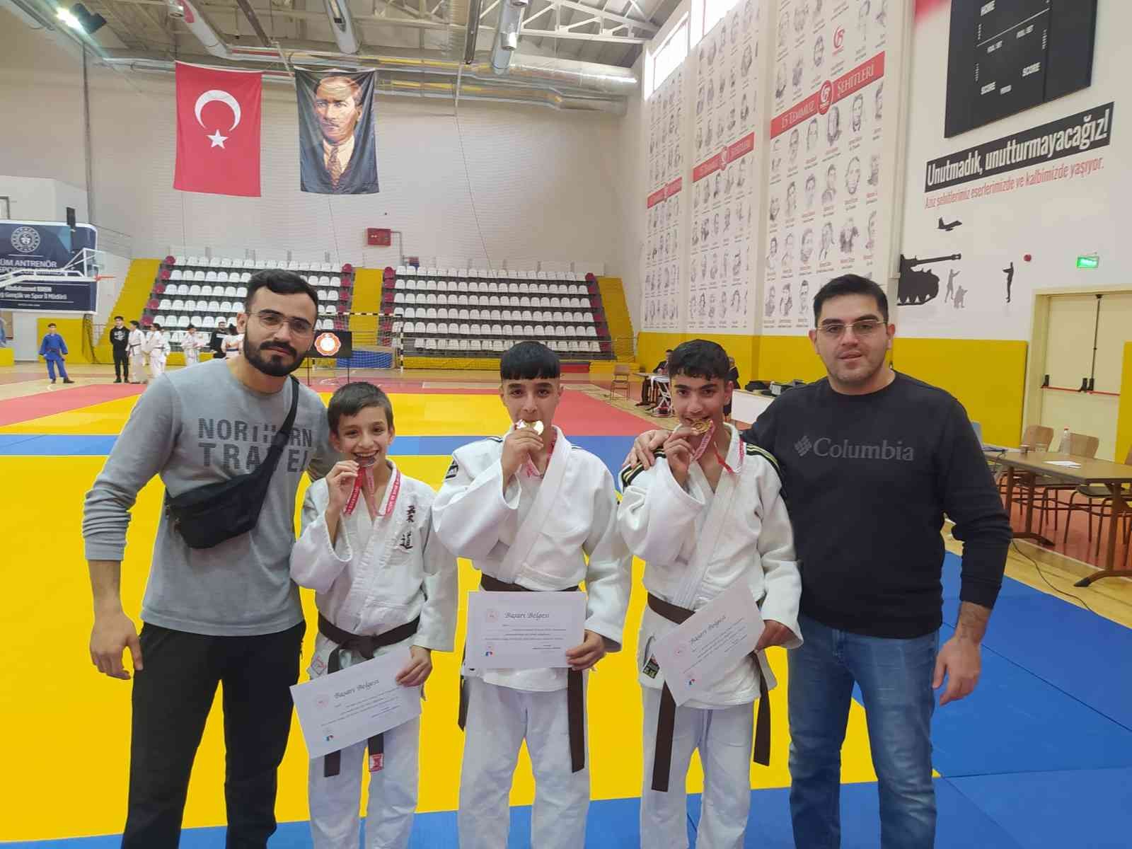 Diyarbakırlı judoculardan 2 altın 1 bronz madalya #diyarbakir