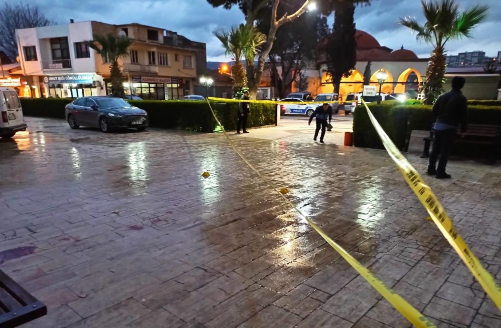 İzmir’de Menemen Belediyesi’nde bıçaklı saldırı, o anlar güvenlik kamerasına anbean yansıdı #izmir