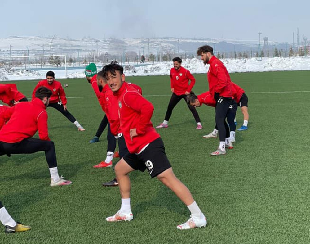 Kars 36 Spor Erzurum İdmanocağı Spor hazırlıklarını sürdürüyor #kars