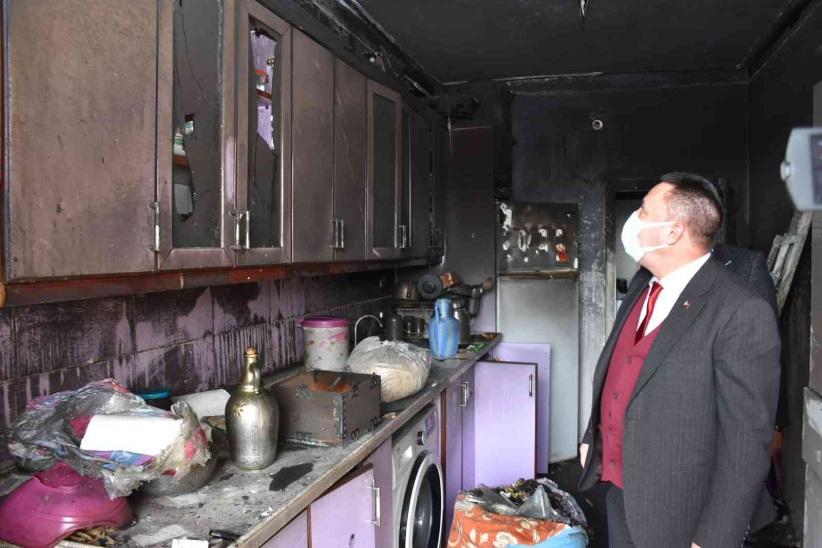Başkan Beyoğlu’ndan evi yanan aileye destek ziyareti #diyarbakir