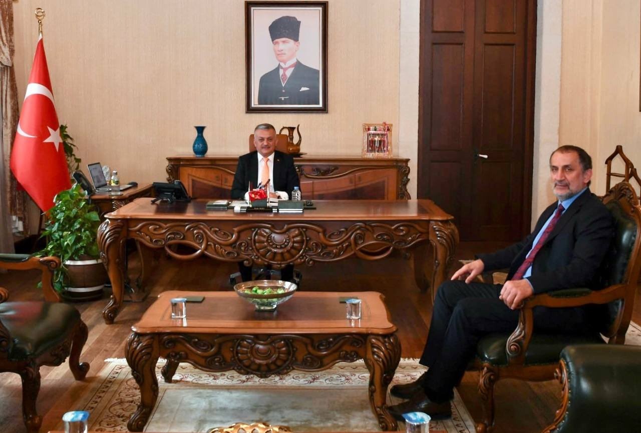 Başkan Şahin, Vali Yazıcı’yı ziyaret etti #duzce