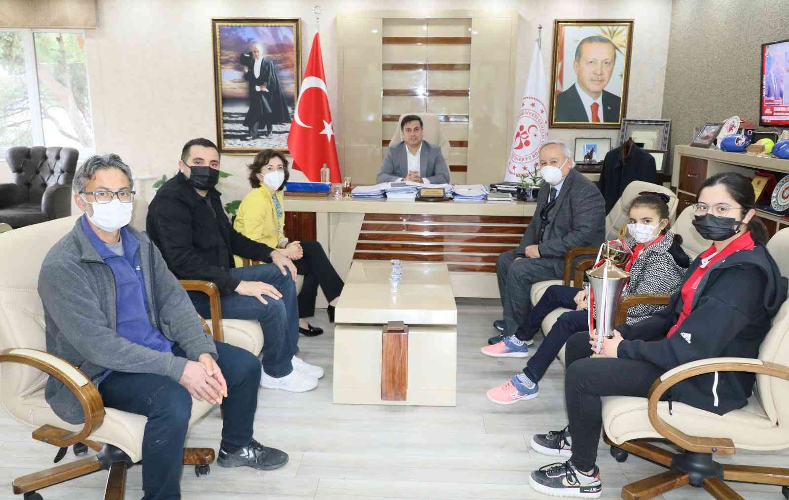 Manisalı satranççılar Türkiye şampiyonu oldu #manisa