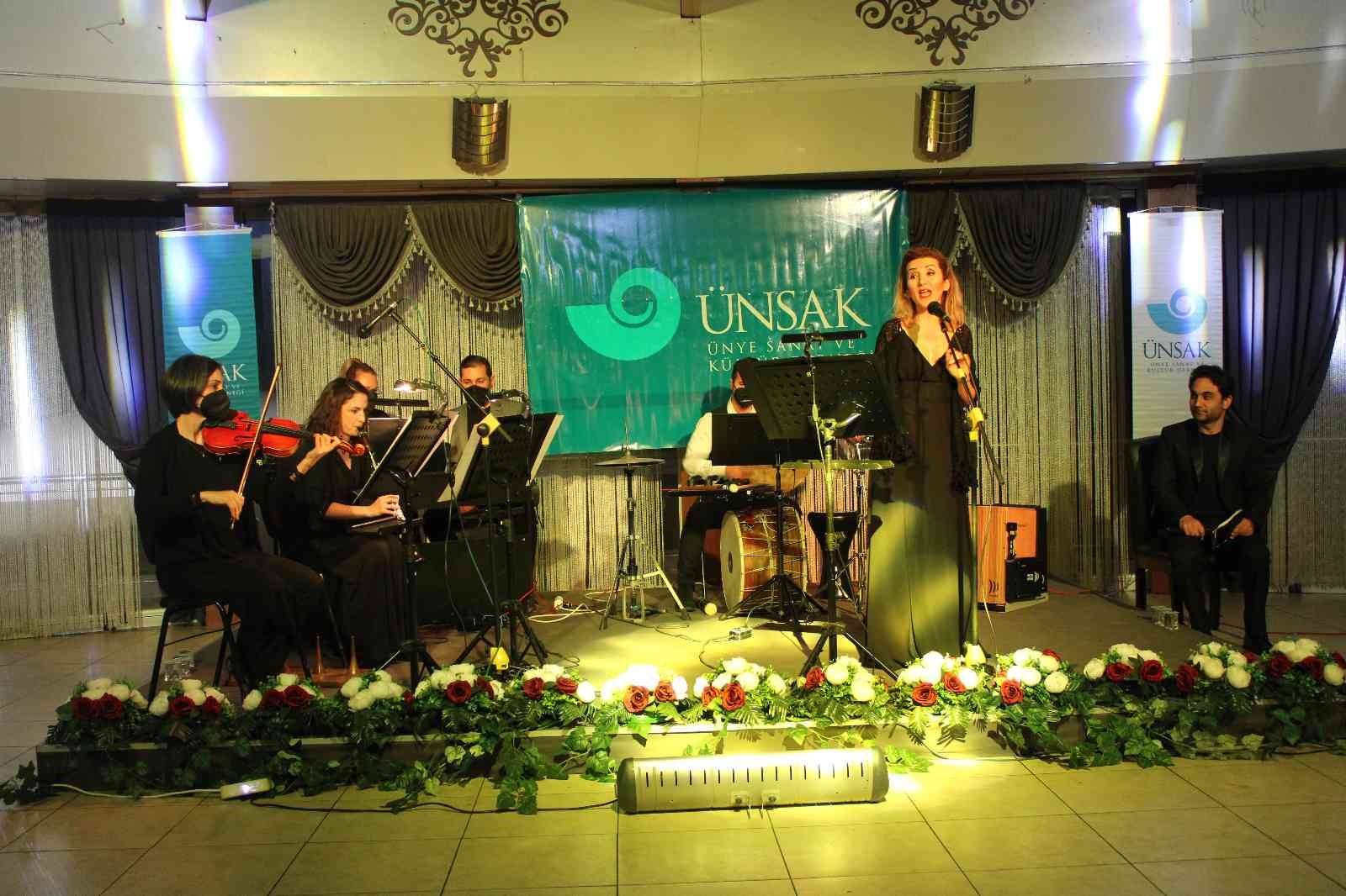 ÜNSAK ve SAMDOB’dan Güz Türküleri konseri #ordu