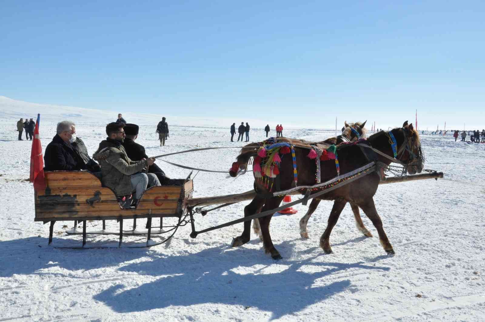 Çıldır Gölü Kars ve Ardahan ekonomisine önemli katkı sağlıyor #kars