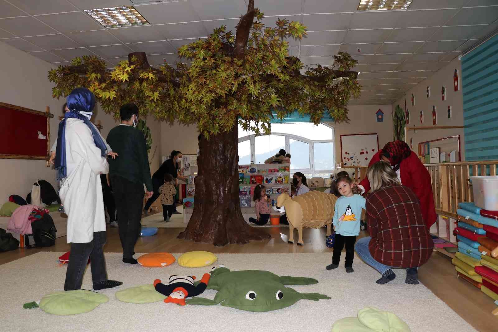 Türkiye’nin ilk bebek kütüphanesinde okul öncesi eğitime olan önyargılar kırılıyor #karabuk