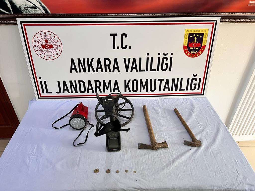 Ankara’da kaçak kazı yapan 2 kişi yakalandı #ankara
