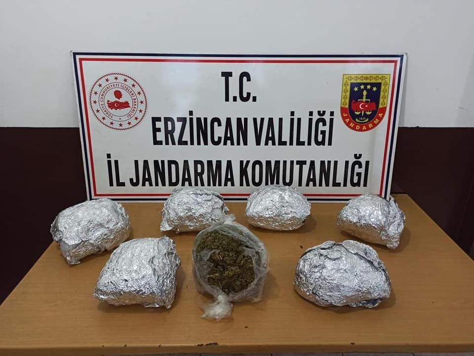 Erzincan’da 4 kilo 34 gram esrar ele geçirildi #erzincan