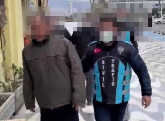 Korsan otoparkçılara operasyon: 10 gözaltı #izmir