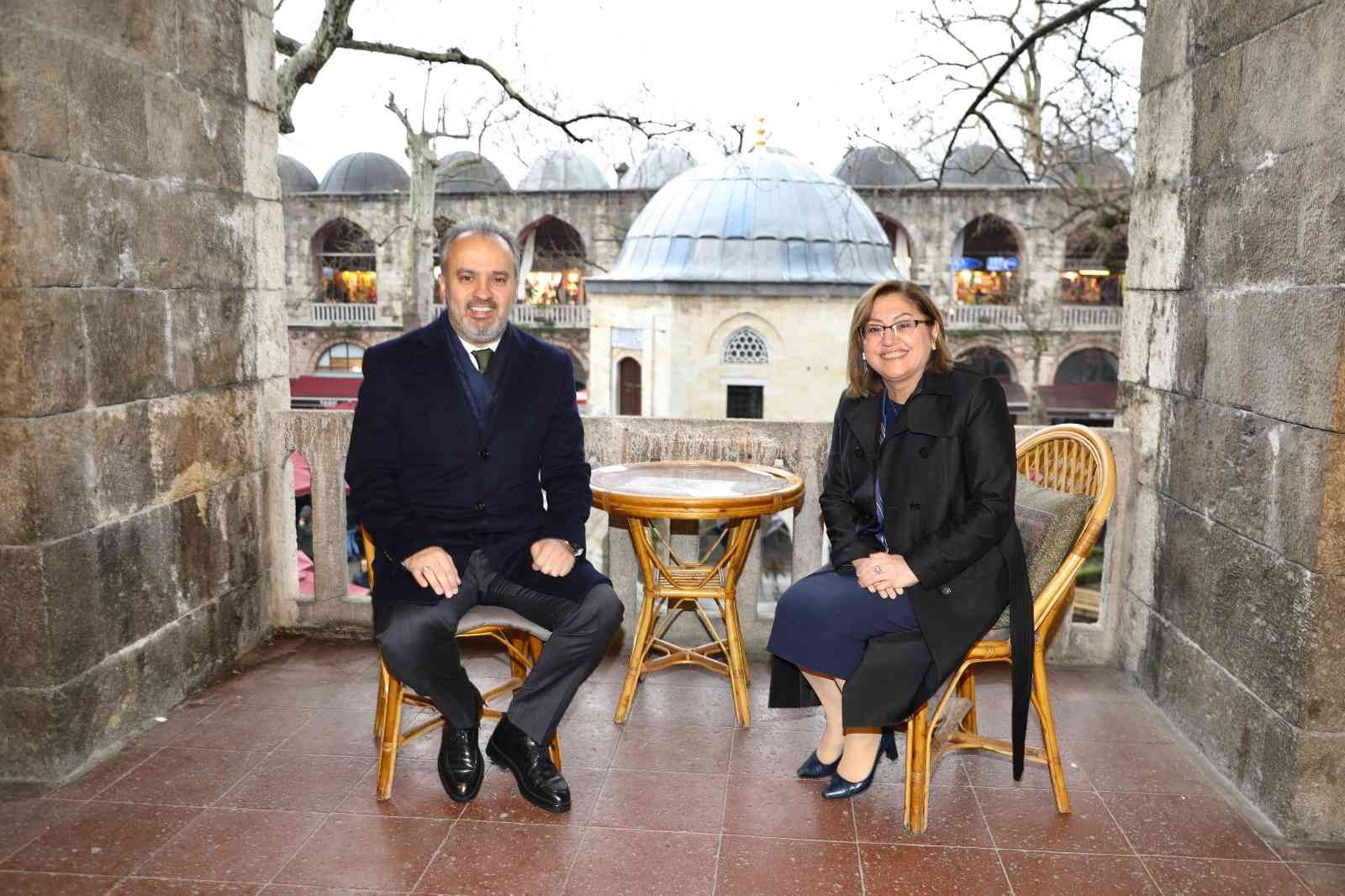 Türkiye Belediyeler Birliği Başkanı Şahin’den tarihi dönüşüme övgü #bursa