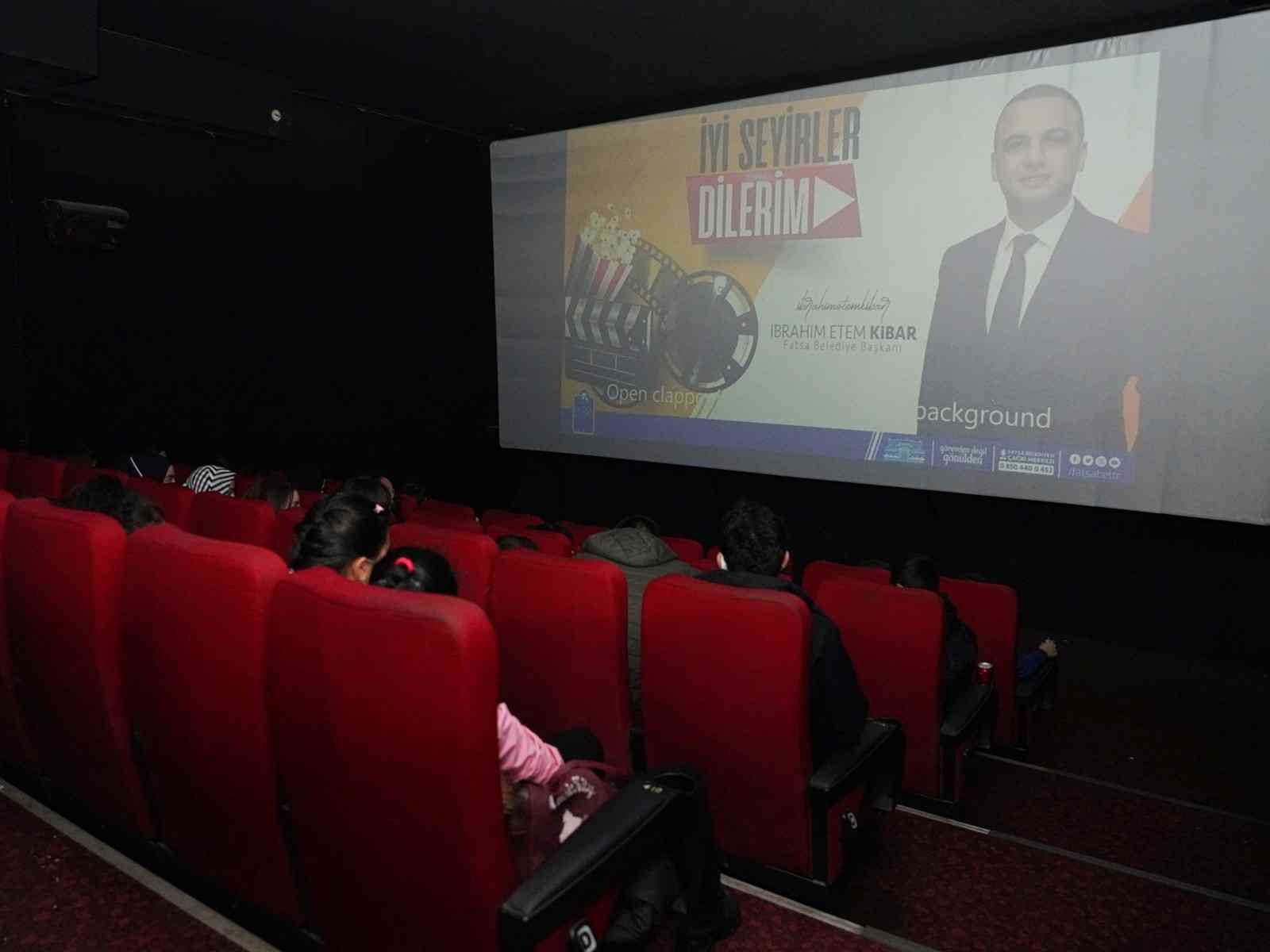 Fatsa Belediyesi’nden 550 öğrenciye anlamlı sinema etkinliği