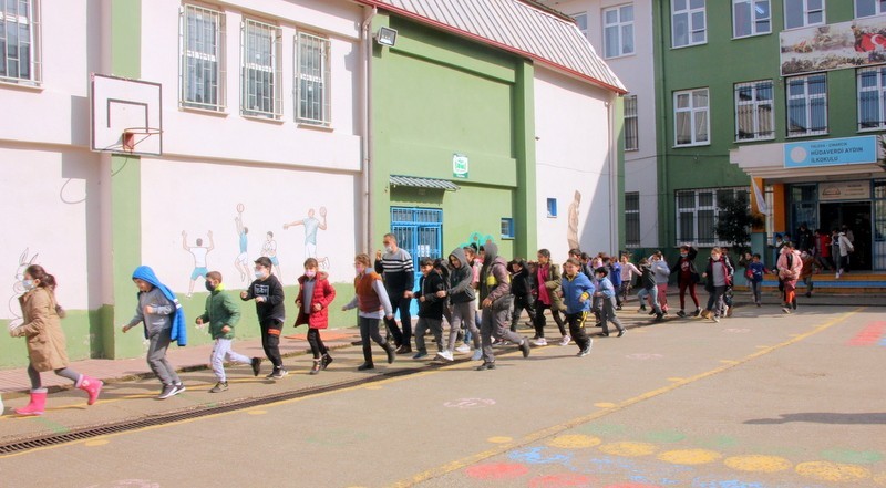 Çınarcık’taki okullarda deprem tatbikatı #yalova