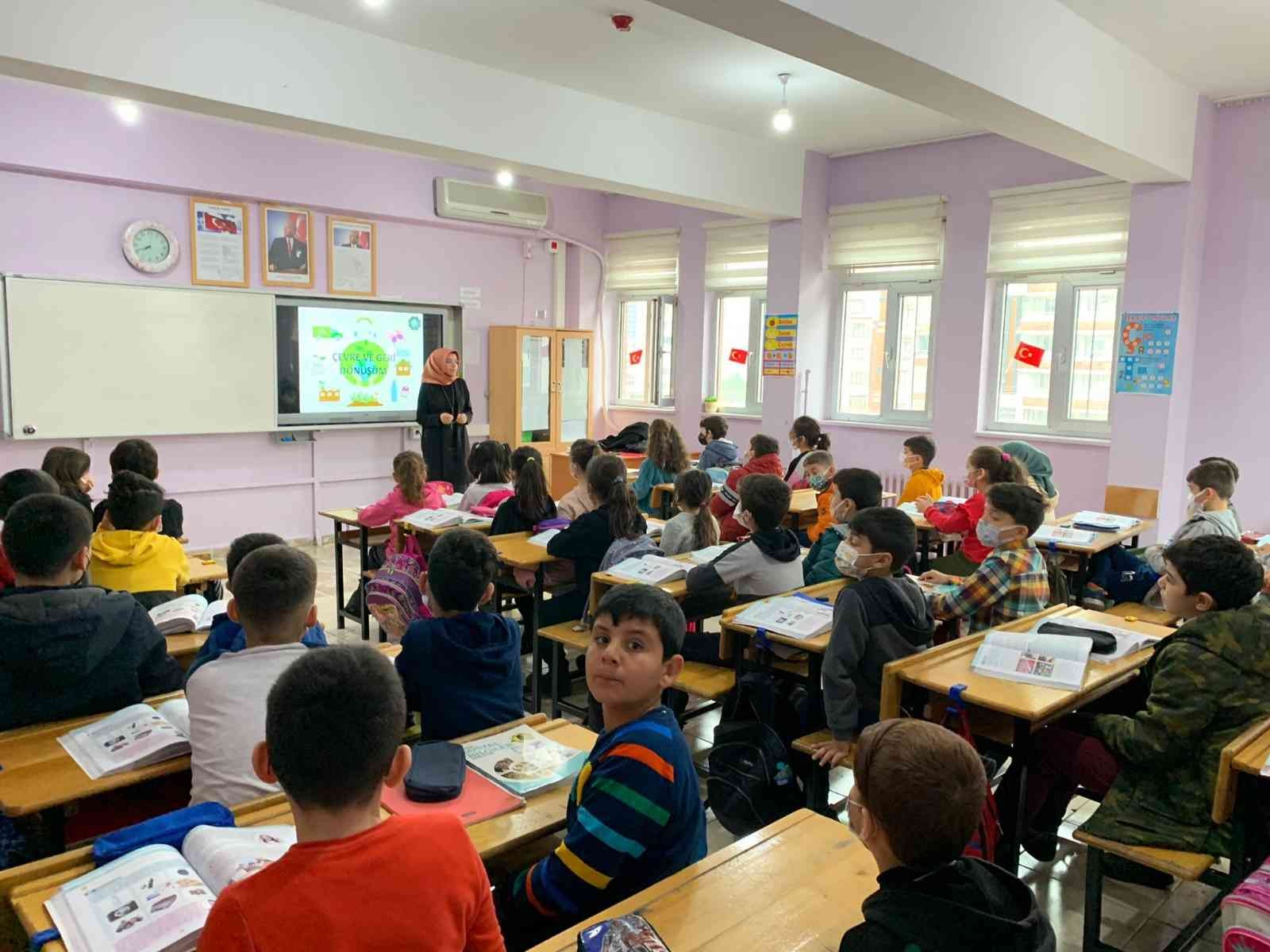 Diyarbakırlı öğrencilere yönelik çevre temizliği eğitimi sürüyor #diyarbakir