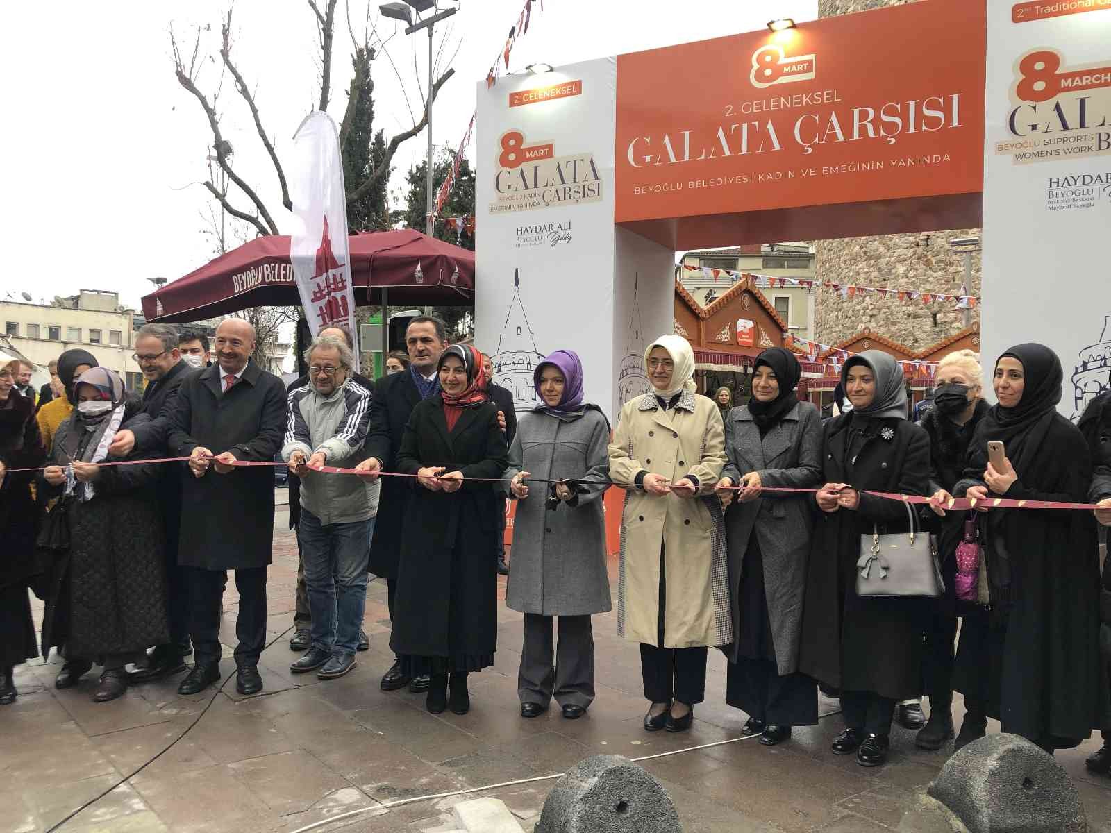 Beyoğlu’nda ’8 Mart Galata Çarşısı’ açıldı #istanbul