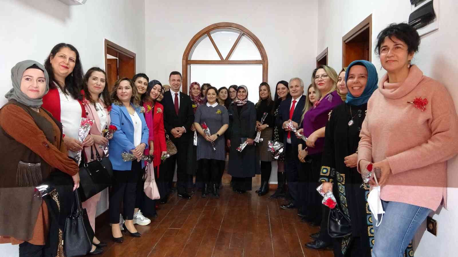 Girişimci kadınlar tarihi çarşıdaki boş dükkanları istiyor #adana