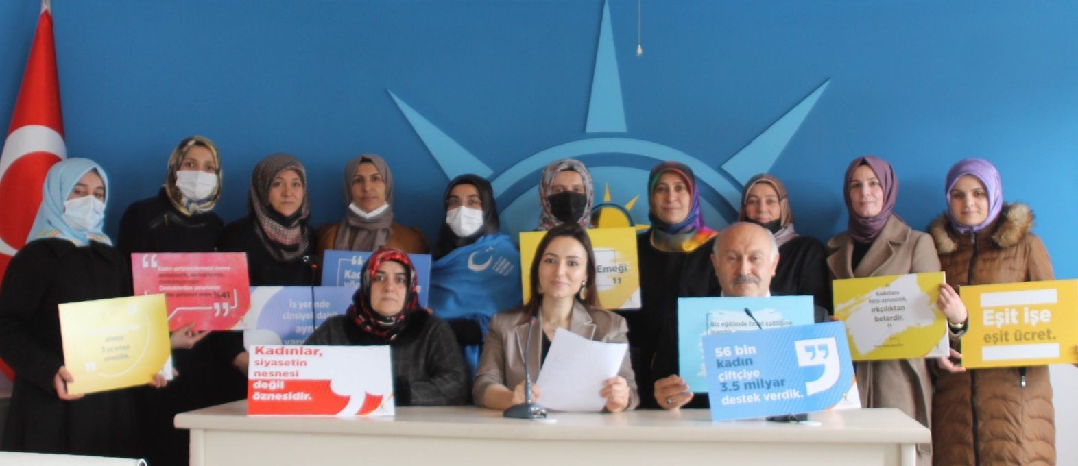 AK Parti Bayburt Kadın Kollarından 8 Mart Dünya Kadınlar Günü açıklaması #bayburt