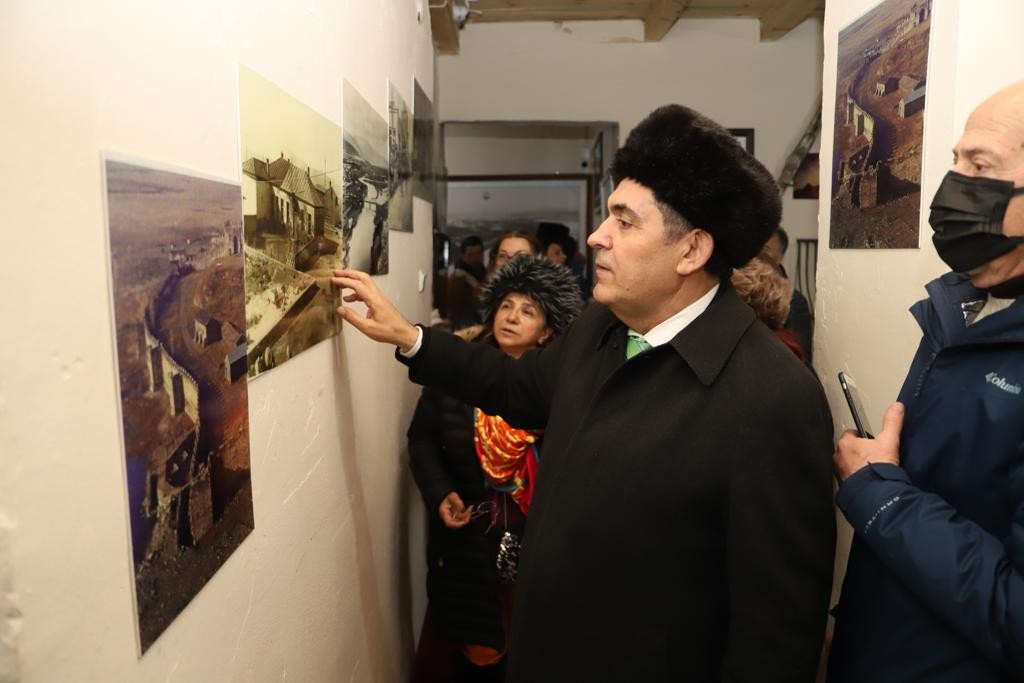 İzmirli turizmcilerden Başkan Demir’e sürpriz ziyaret #ardahan