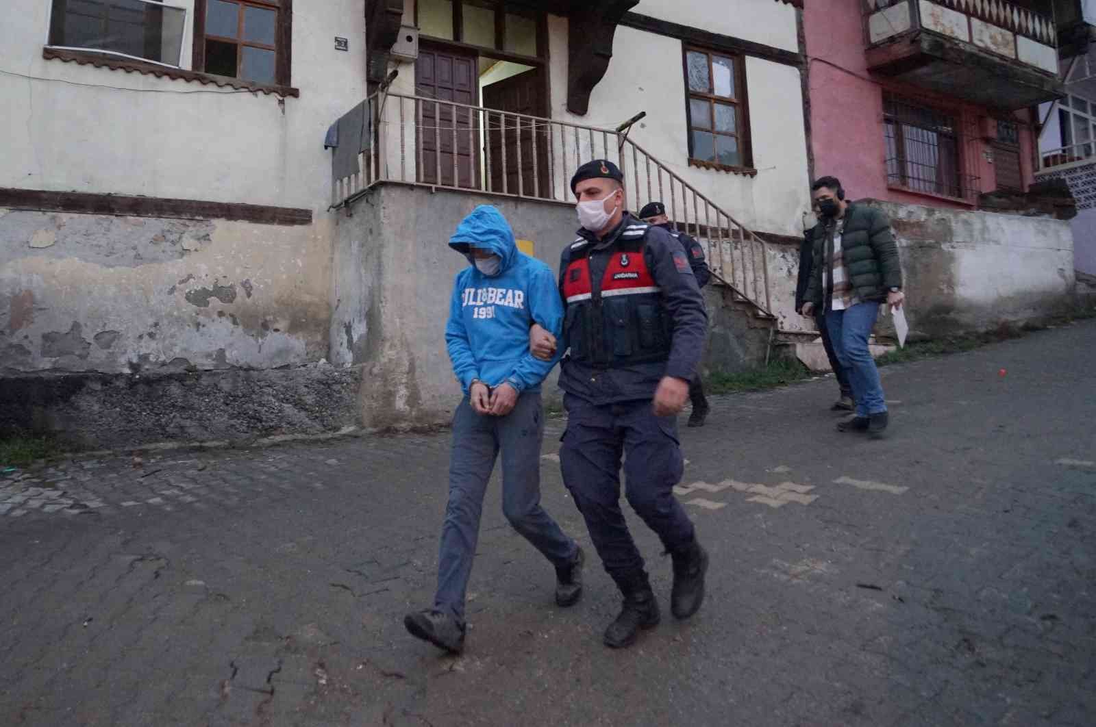 Kastamonu merkezli 4 ilde DEAŞ operasyonu: 20 gözaltı #kastamonu