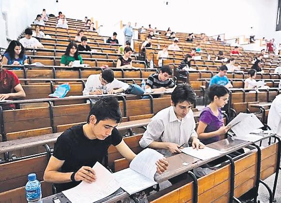 universite-kontenjanlarinin-yuzde-99u-doldu-1756148202344.jpeg