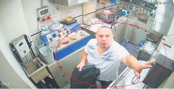 unlu-pirlantacinin-zorludan-mal-kacirma-operasyonu-carsi-cok-karisik-ne-varsa-toplayin-1761337732344.jpeg