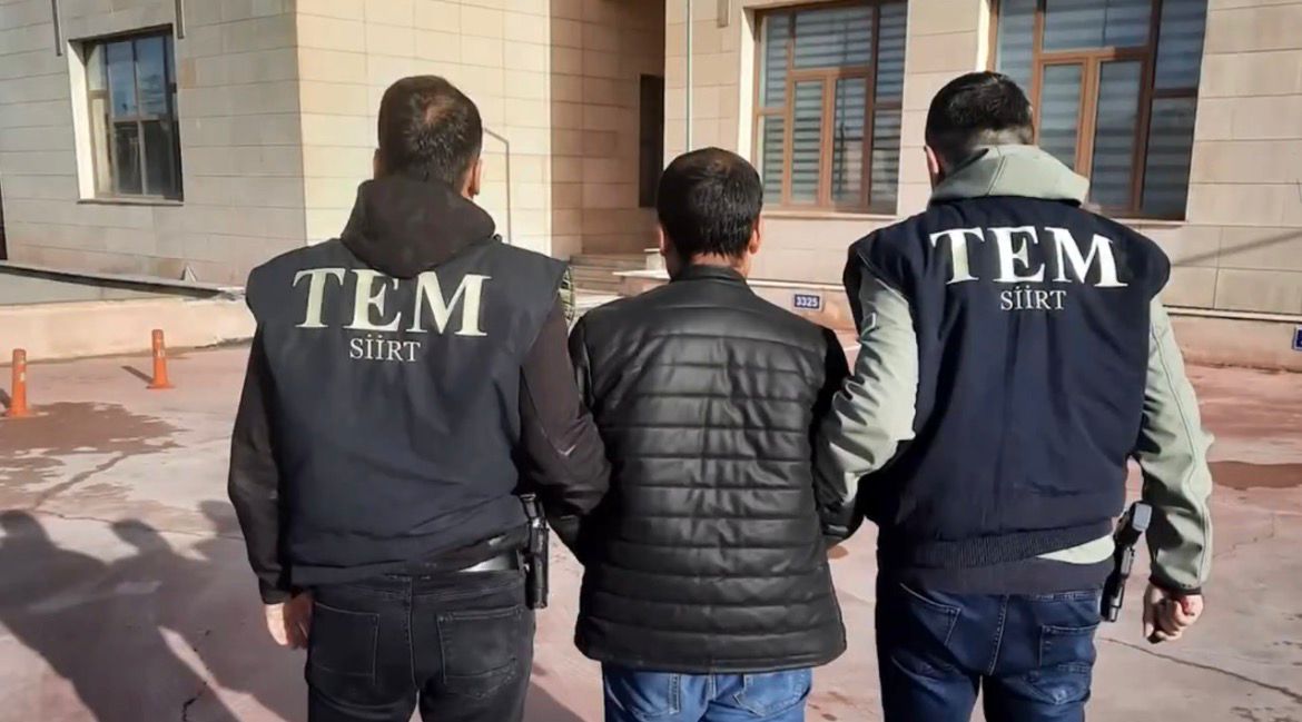 icisleri-bakanligi-acikladi-47-ilde-deas-operasyonu-324-supheli-yakalandi-1778663082817.jpg