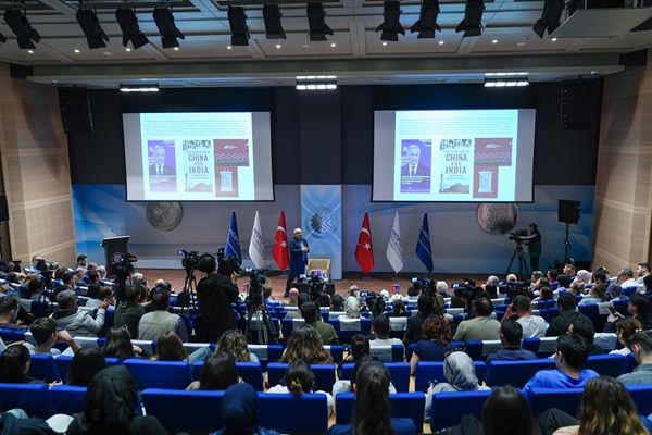 tarih-konusmalari-serisi-basladi-avrupa-merkezli-tarihe-karsi-yeni-bir-dunya-insasi-ele-alindi-1778669485224.jpeg