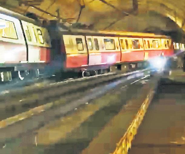 metro-raydan-cikti-3-yarali-1781901406591.jpeg