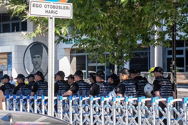 SON DAKİKA I Çankaya Belediyesi’ne rüşvet operasyonu! Belediye Başkanı Hüseyin Can Güner gözaltına alındı!