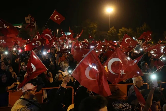 FETÖ’nün darbe girişiminin üzerinden 10 yıl geçti: Cumhurbaşkanlığı Kabinesi üyelerinden 15 Temmuz mesajları