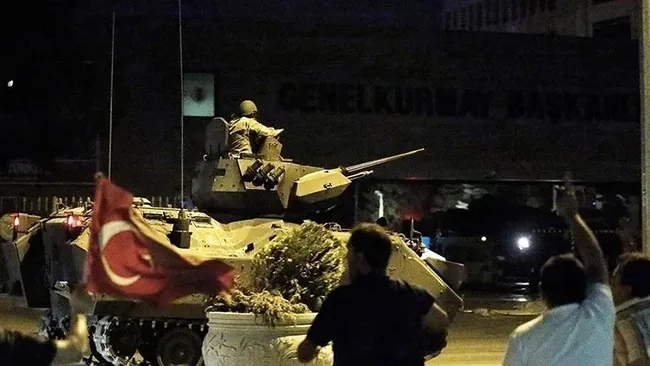 FETÖ’nün darbe girişiminin üzerinden 10 yıl geçti: Cumhurbaşkanlığı Kabinesi üyelerinden 15 Temmuz mesajları