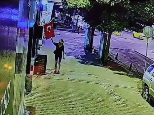 yer-mugla-turk-bayragini-atese-vermisti-o-suphelinin-ifadesi-pes-dedirtti-1786613881299.jpeg