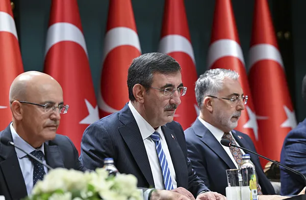 ekonomide-3-yillik-yol-haritasi-belli-oluyor-ovp-guncellenecek-butce-meclise-sunulanacak-1787132523512.png