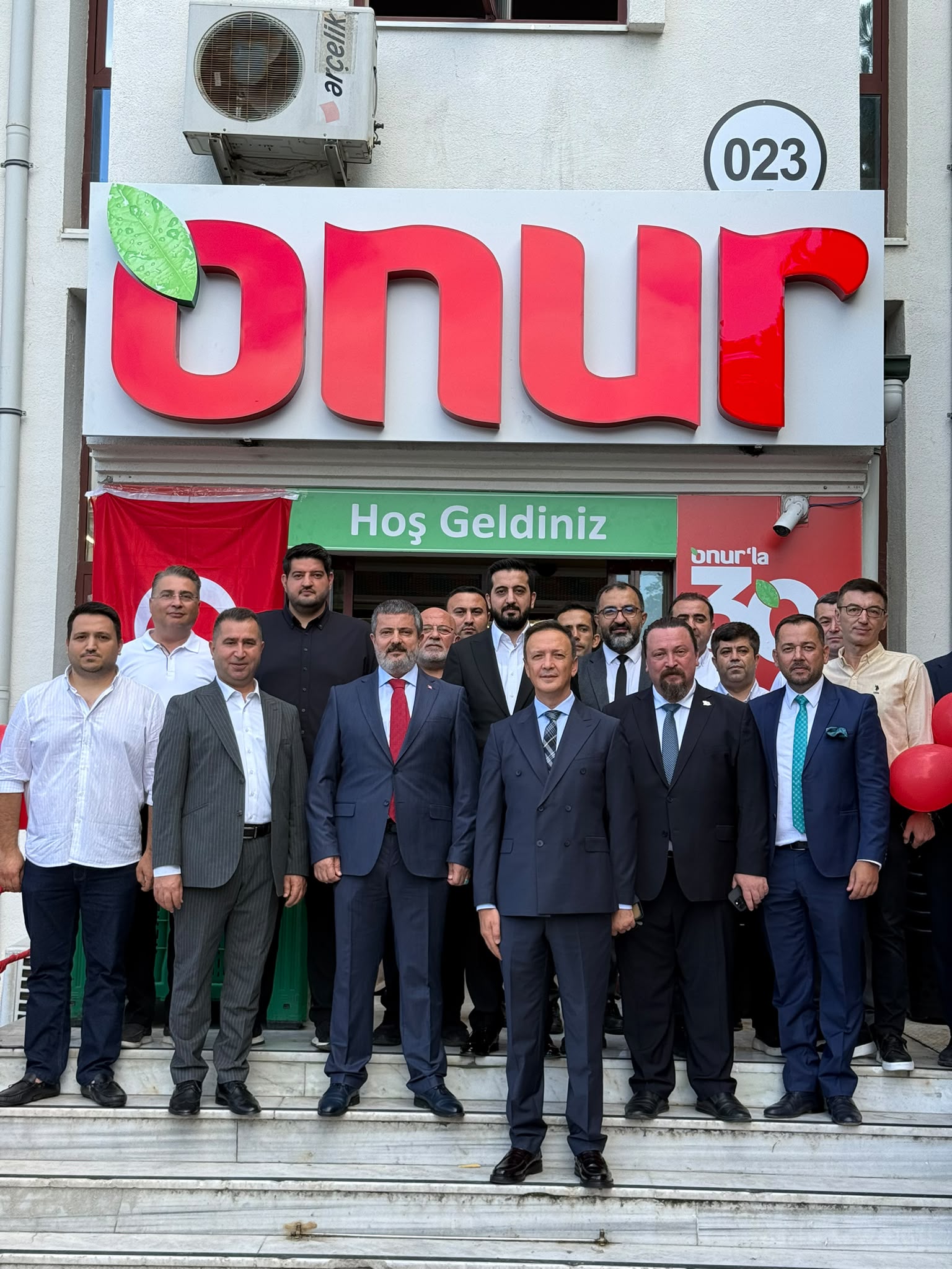 Onur Market открыл новый магазин в деловом районе Мaslak