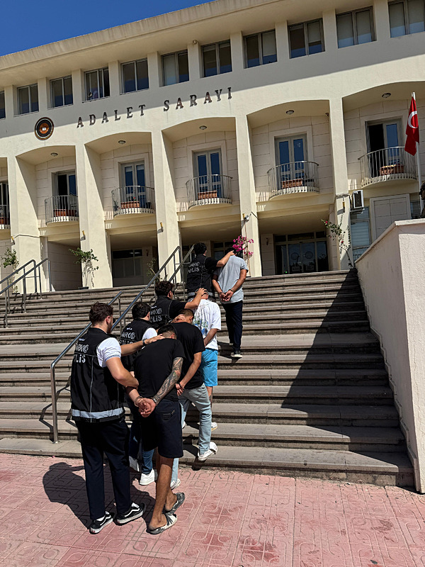 bodrumdaki-uyusturucu-operasyonunda-4-supheli-tutuklandi-1787865669714.jpeg