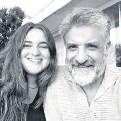 onenin-kizi-son-yolculuguna-ugurlandi-1788560184278.jpeg