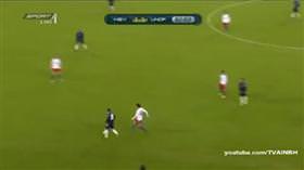 Hagi bir kez daha sahaya çıktı!