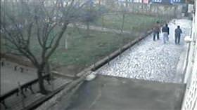 Hırsızlar kameralardan kaçamadı