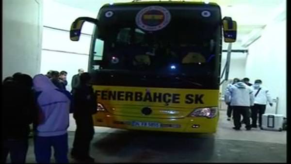 Fenerbahçe otobüsünde Trabzonspor yazısı