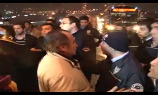Galatasaraylı taraftarlar saldırıya uğradı