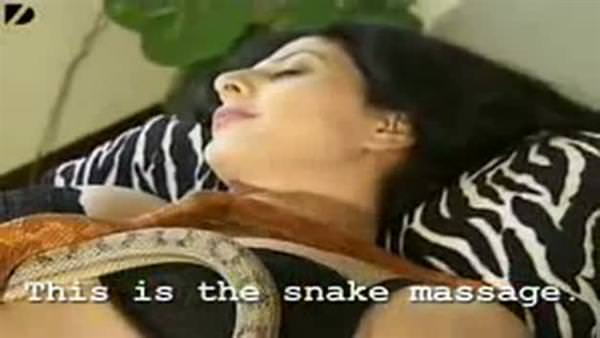 Ürperten yılan masajı