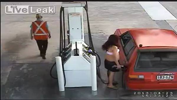 Benzin çalarken karısını sürükledi!