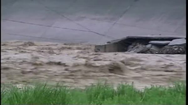 Çin’de sel felaketi batı bölgeleri mahvetti