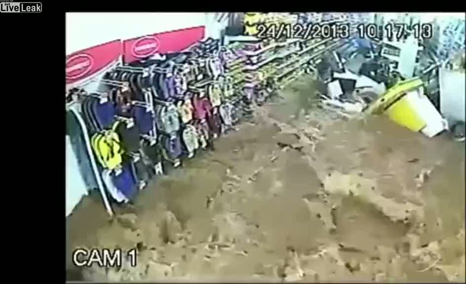 Araba geçince böyle oldu