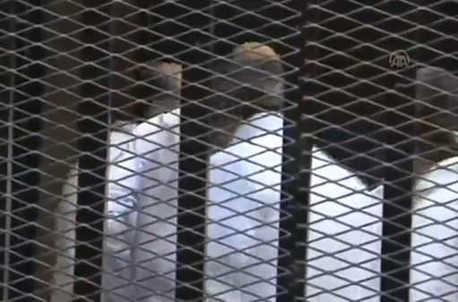 Muhammed Mursi'nin mahkemesi üç dakika sürdü