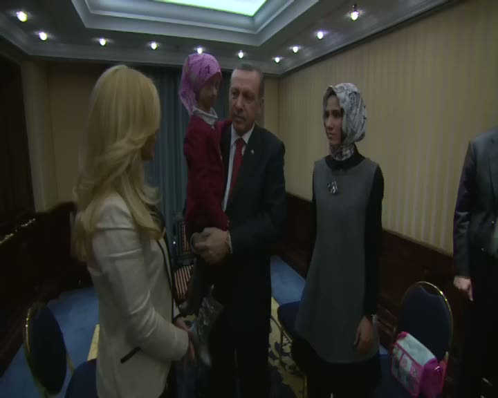 Başbakan Almanya'da Gamze ile görüştü