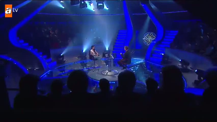 Engin Altan Düzyatan'ı güldüren soru